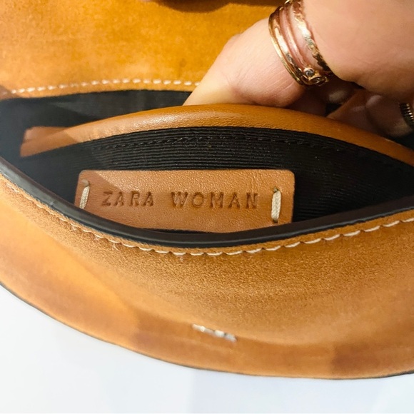 Zara 100% leather and chain waist belt bag with silver hardware - Picture 8 of 11